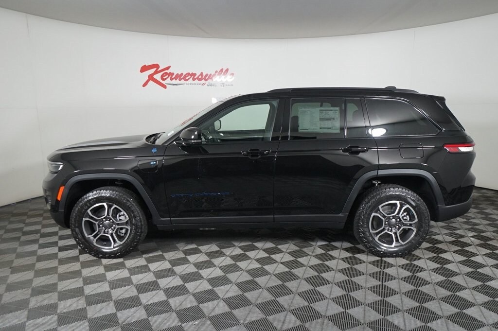 2024 Jeep Grand Cherokee Trailhawk 4xe photo 4