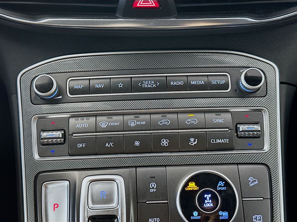 HyundaiSanta Fe18
