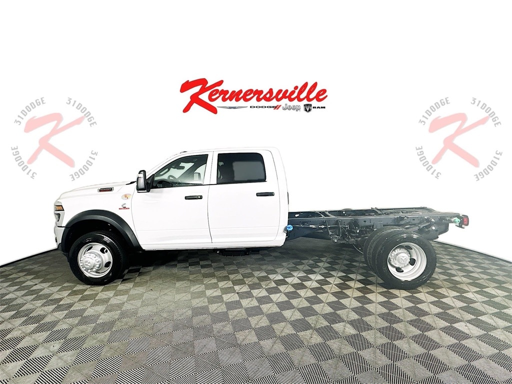 New 2025 Ram 5500 Chassis Tradesman 60CA Dually Truck Crew Cab