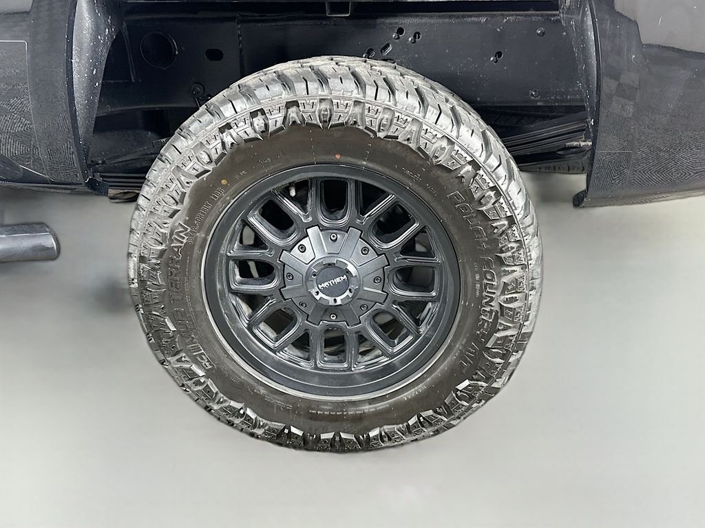 GMCSierra 2500HD32