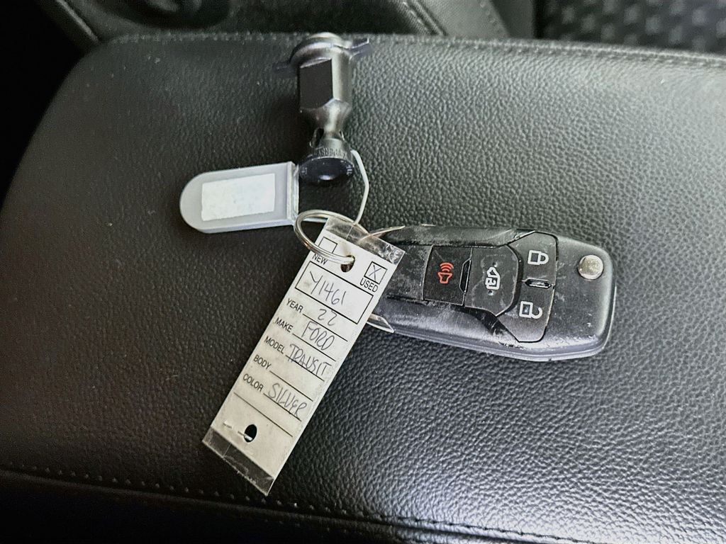 FordTransit Connect31