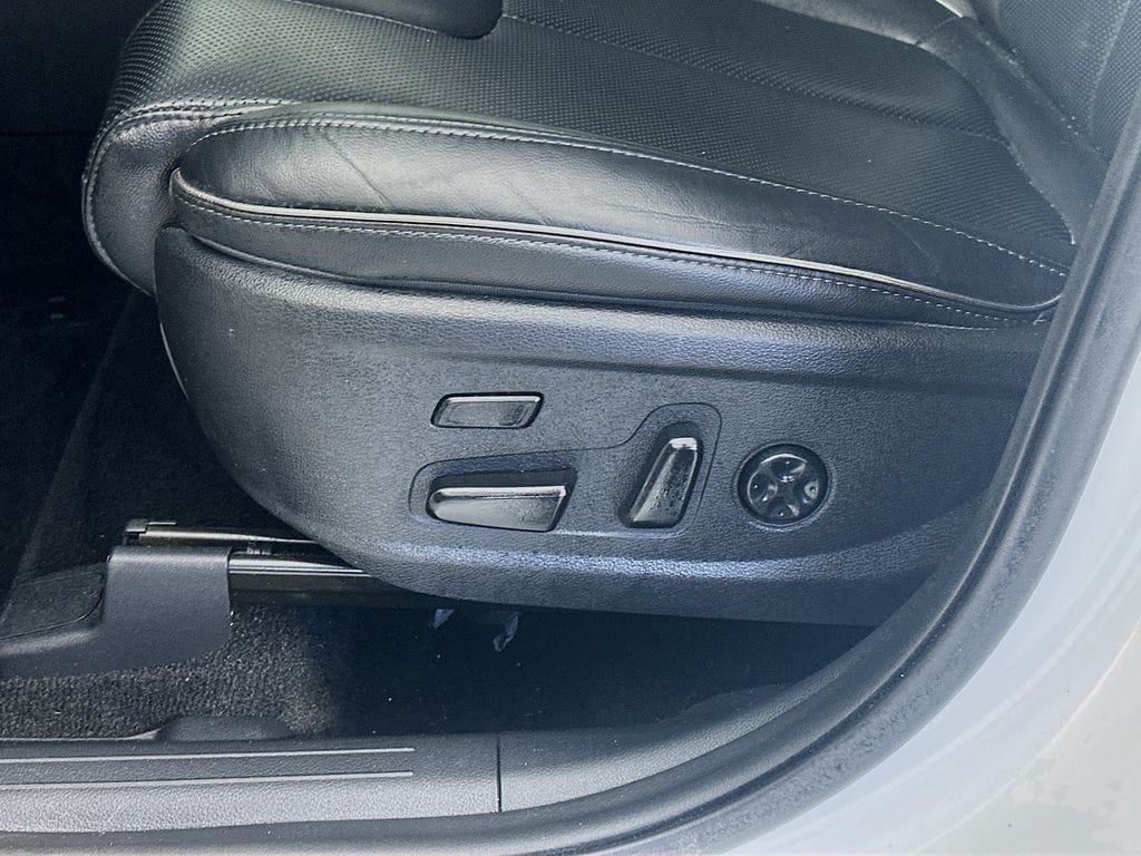 HyundaiSanta Fe22