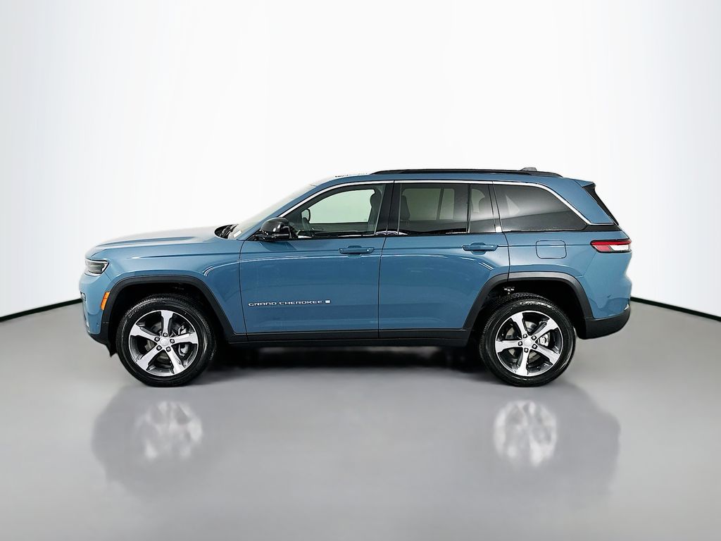 JeepGrand Cherokee4