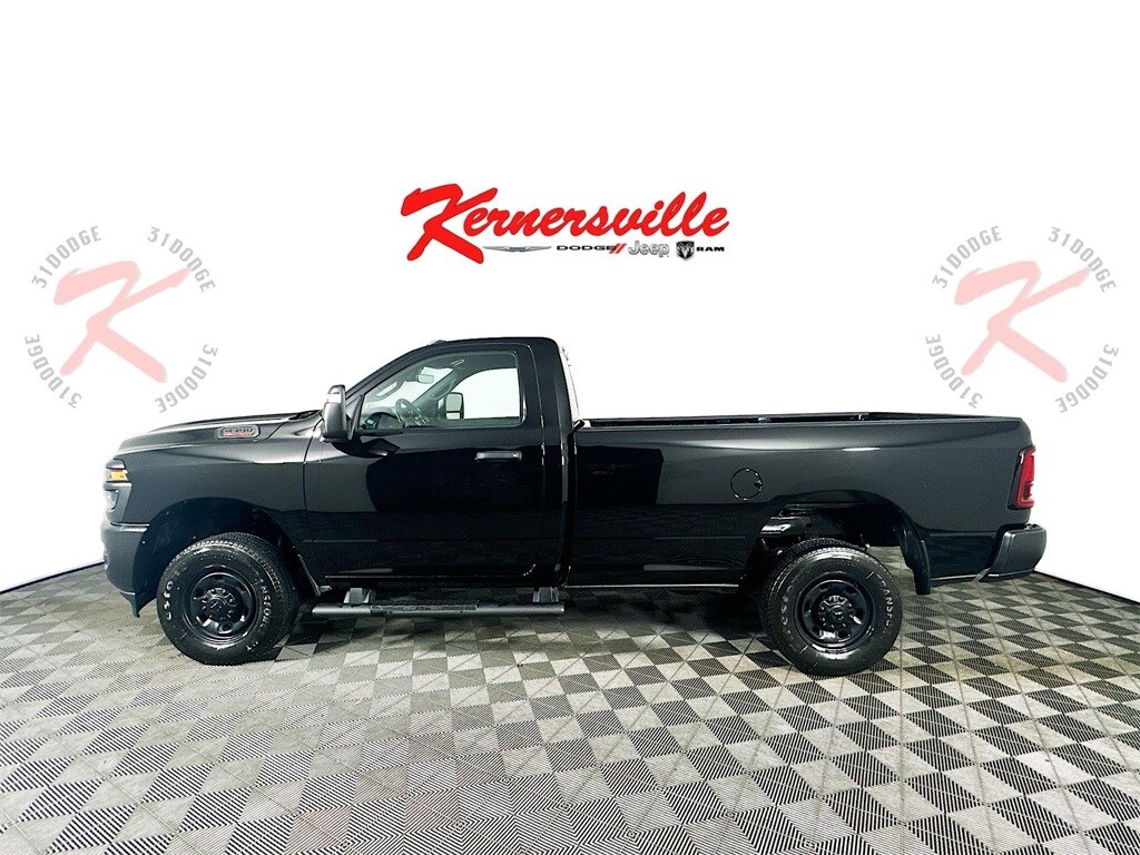 2025 Ram 2500 Tradesman photo 3