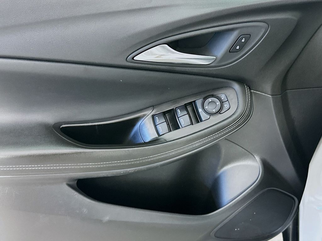 BuickEncore GX21