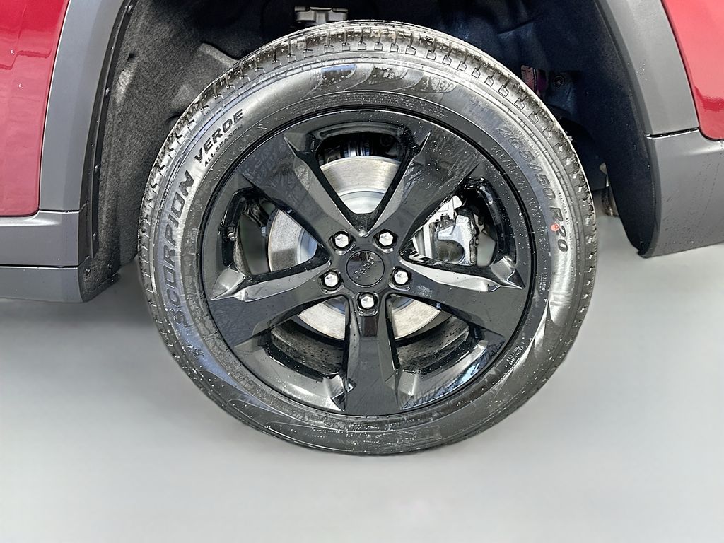 JeepGrand Cherokee L17