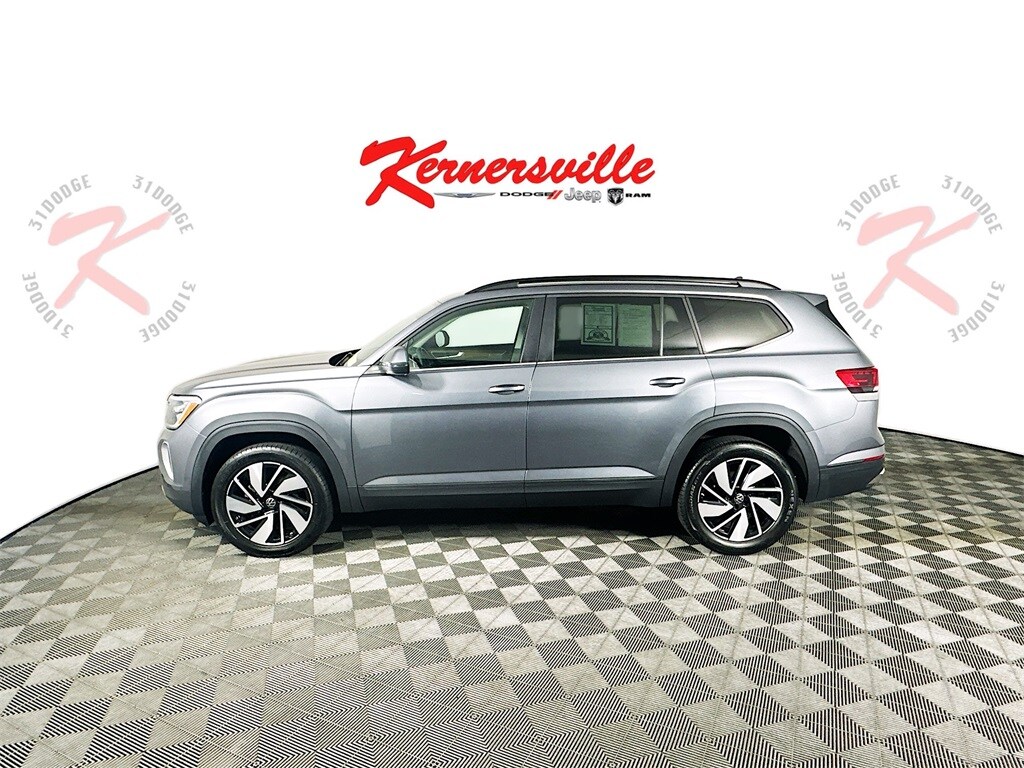 2024 Volkswagen Atlas SE Technology photo 4