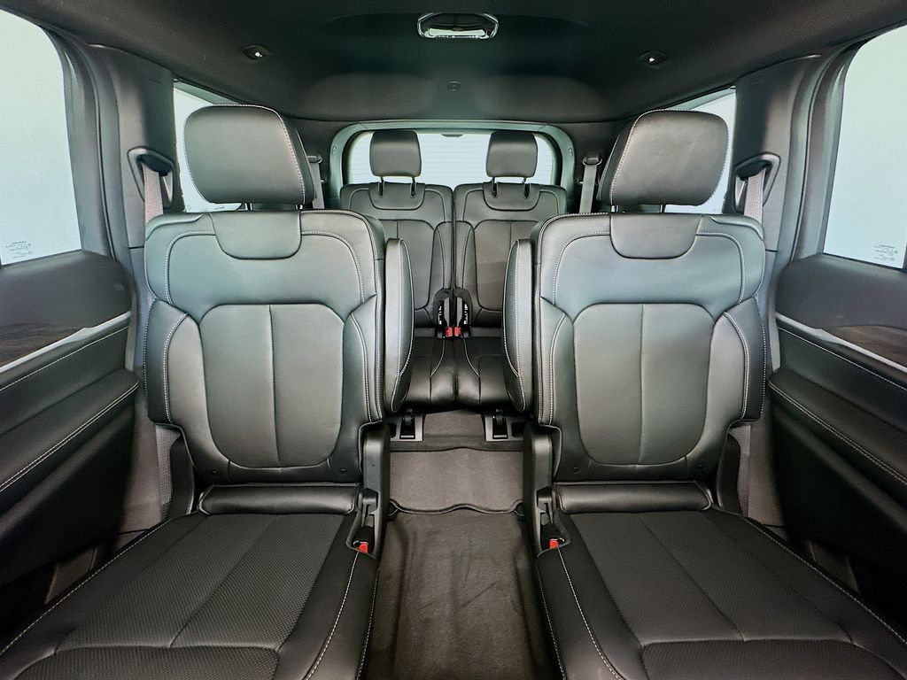 JeepGrand Cherokee L10