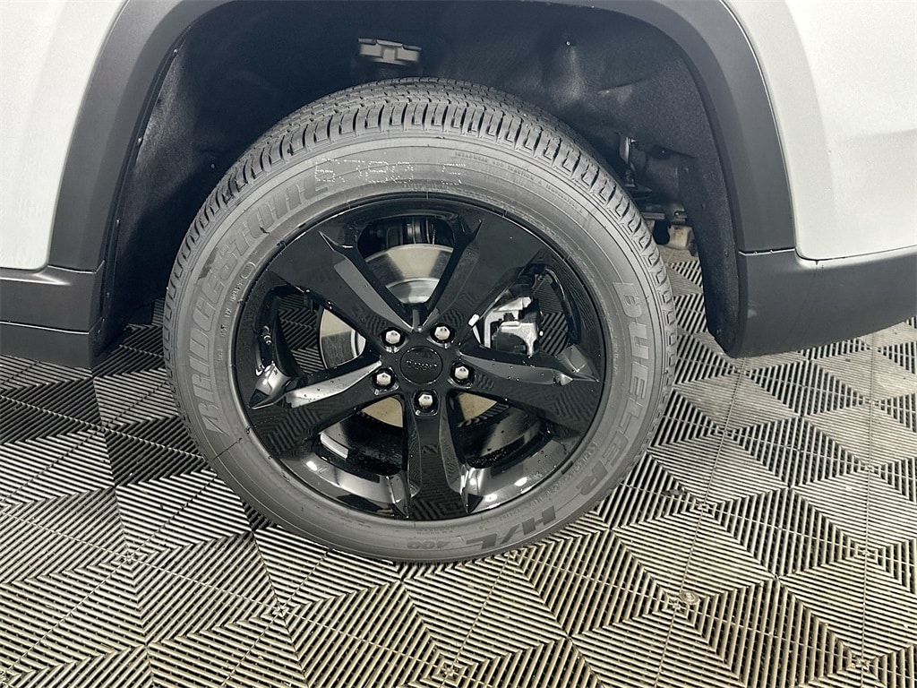 JeepGrand Cherokee17