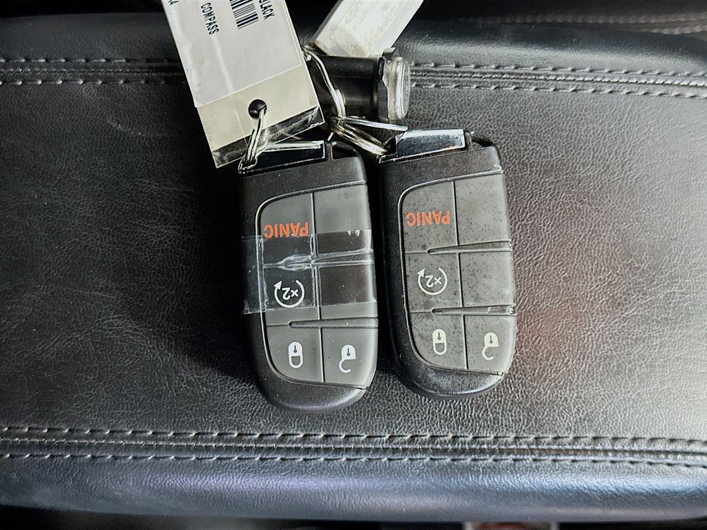 JeepCompass35