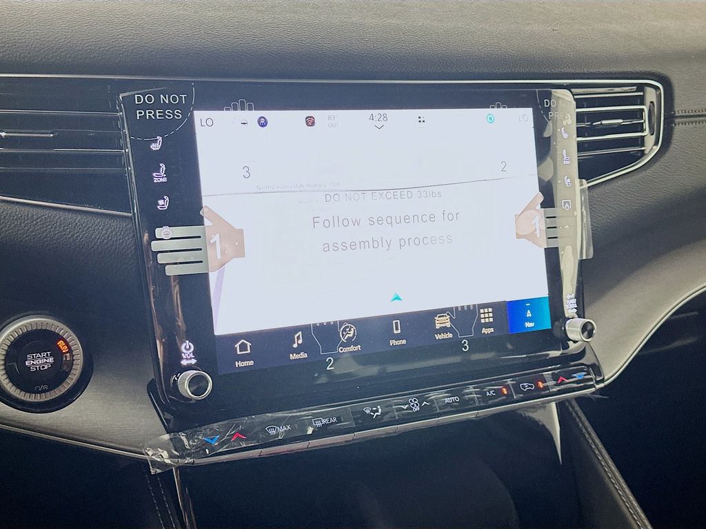 JeepGrand Wagoneer L15