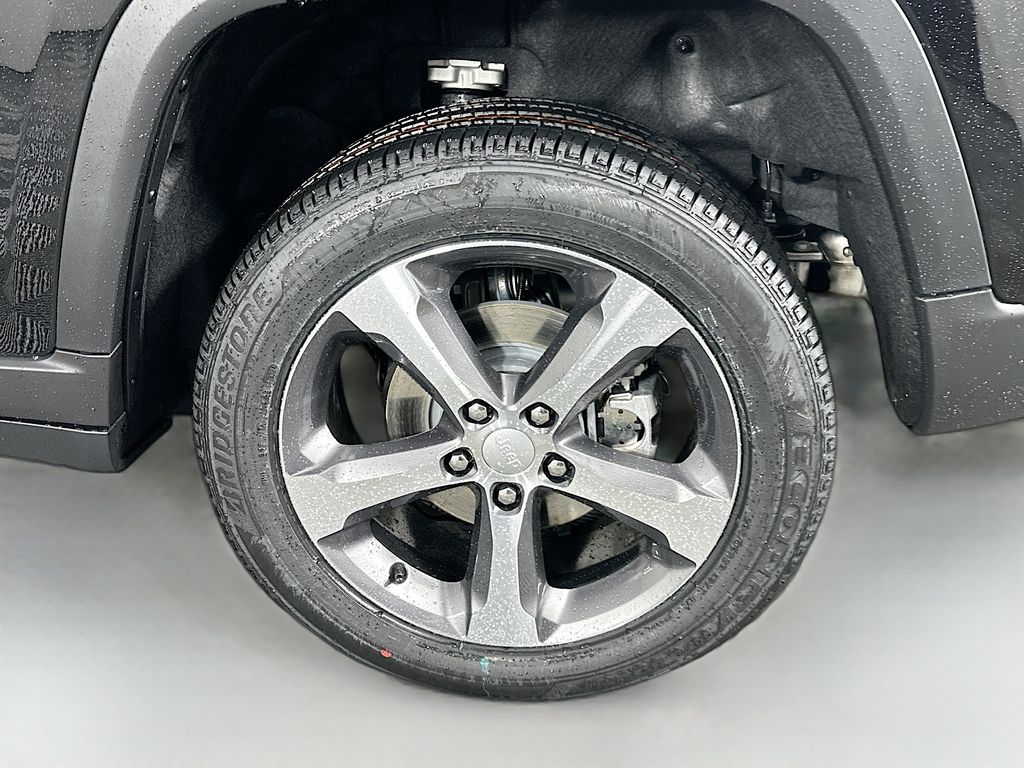 JeepGrand Cherokee17