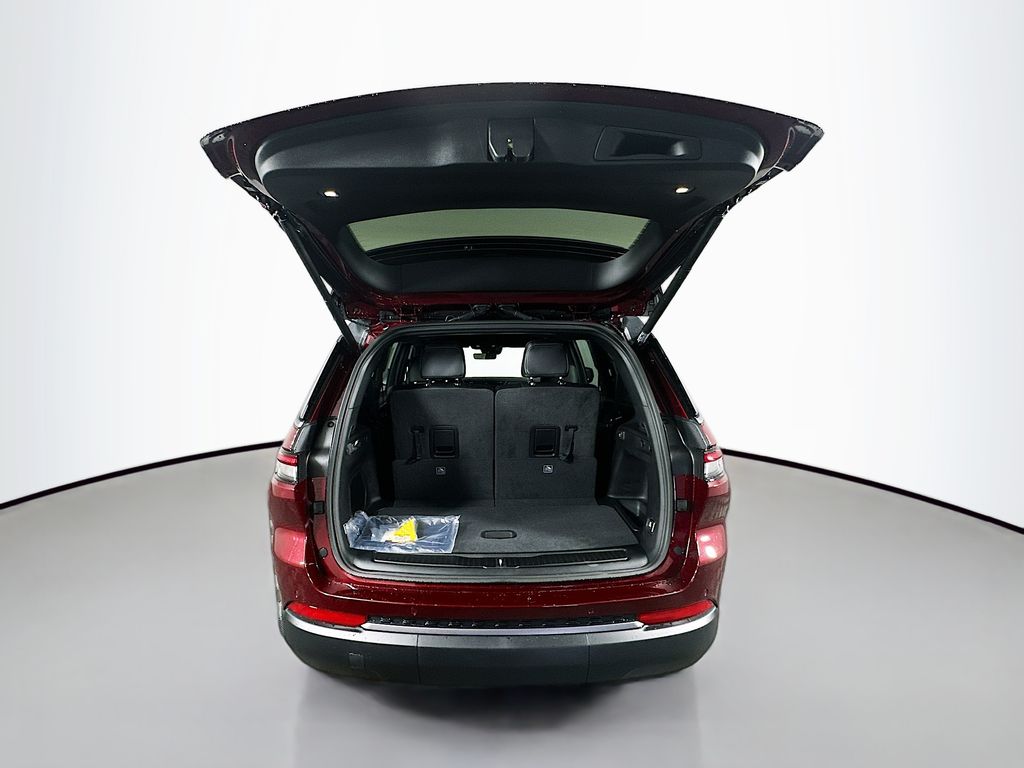 JeepGrand Cherokee L16