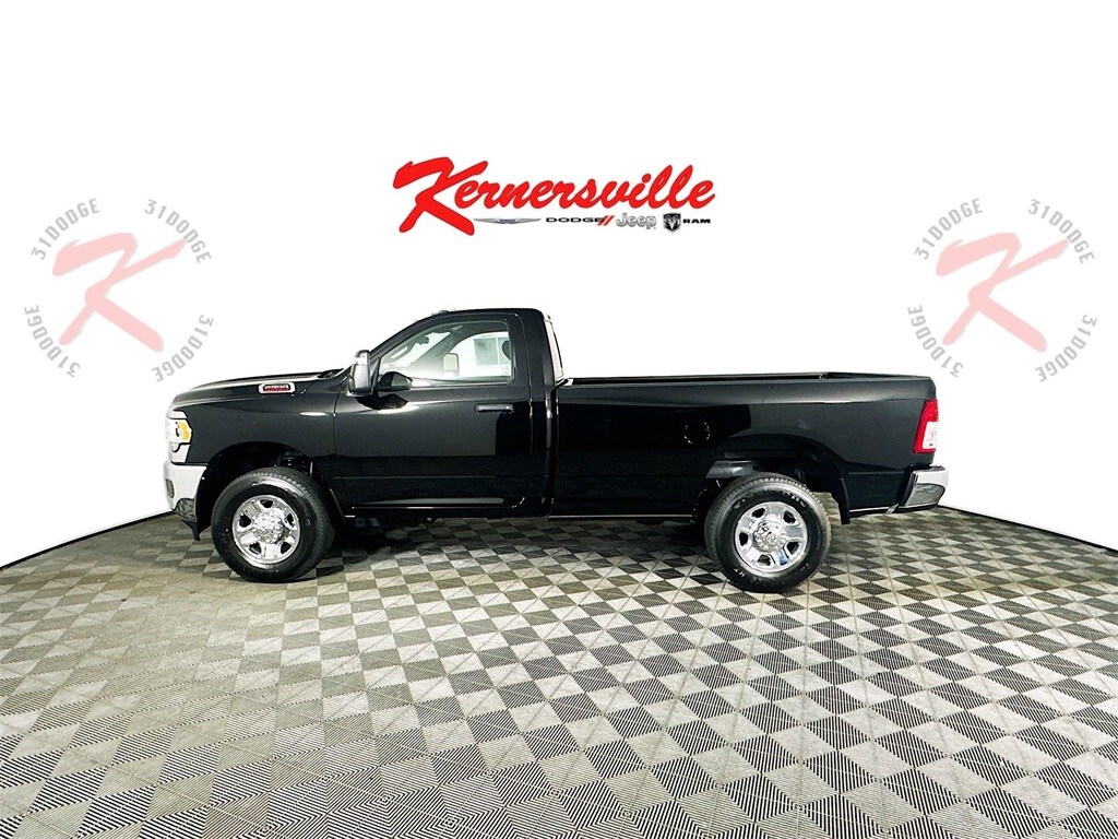 2024 Ram 2500 Tradesman photo 4