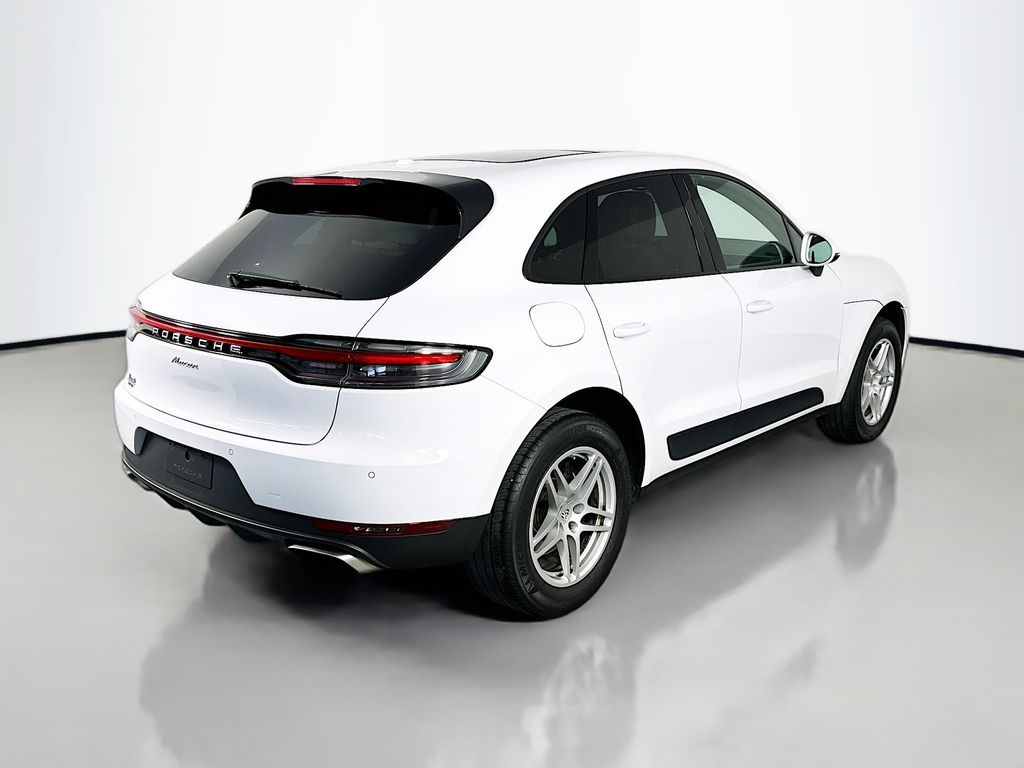 PorscheMacan7