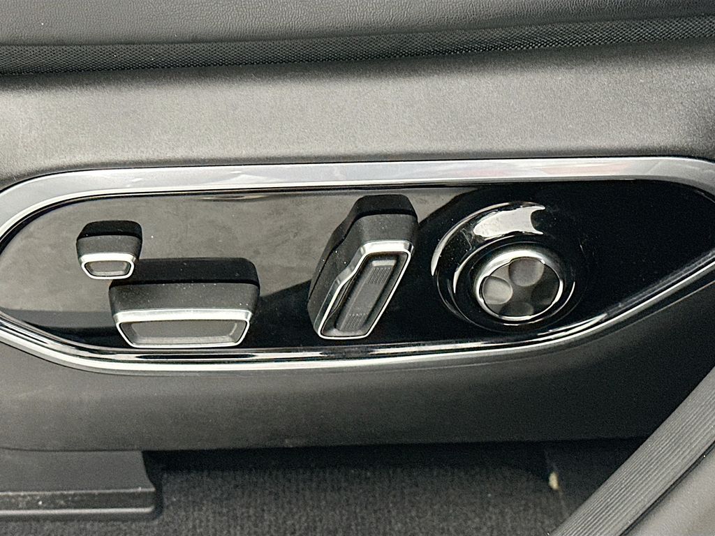 JeepGrand Cherokee22