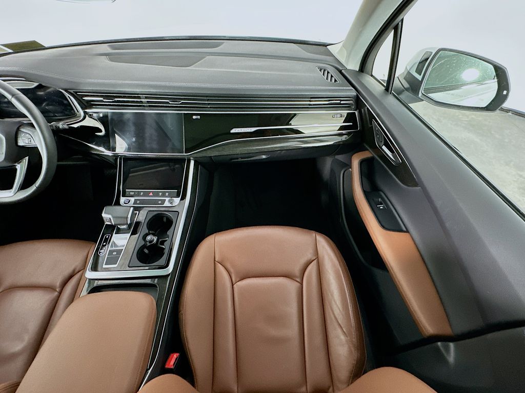 AudiQ711