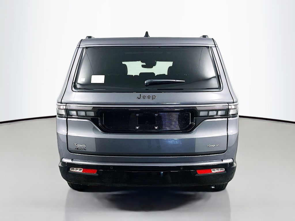 JeepGrand Wagoneer6
