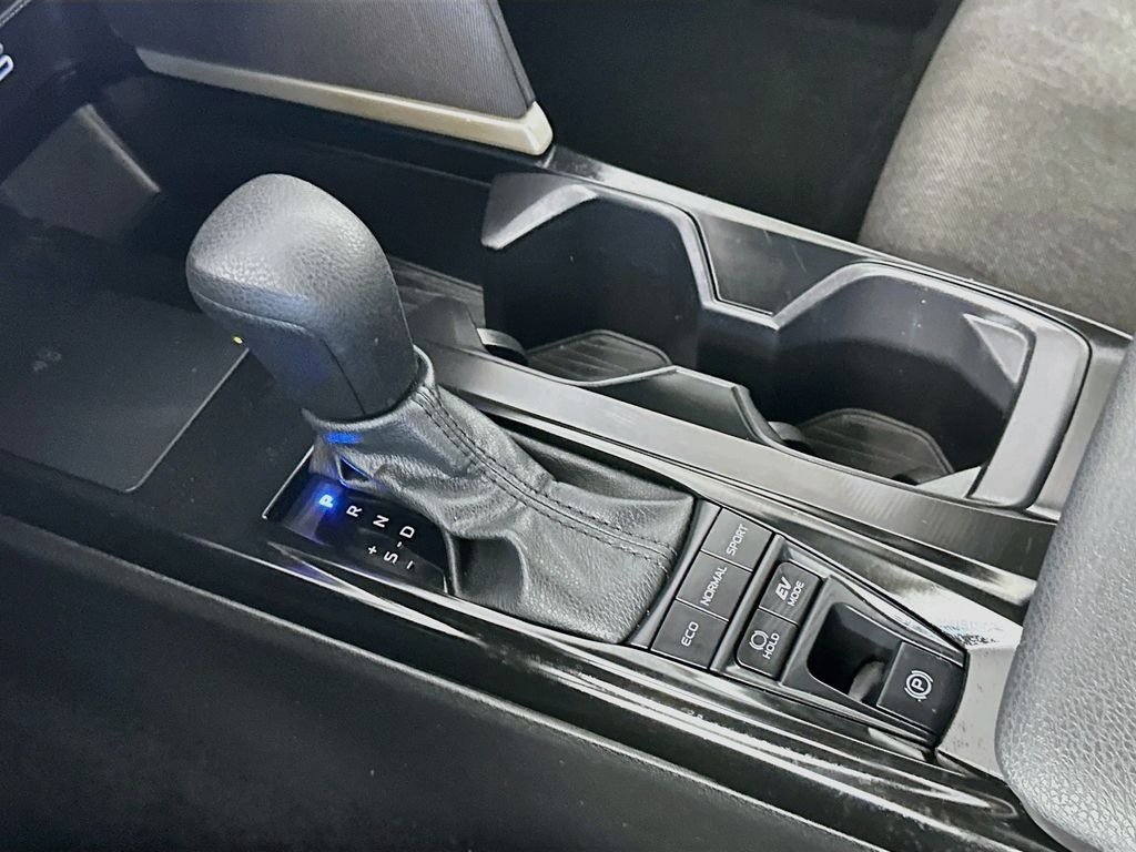 ToyotaCamry16