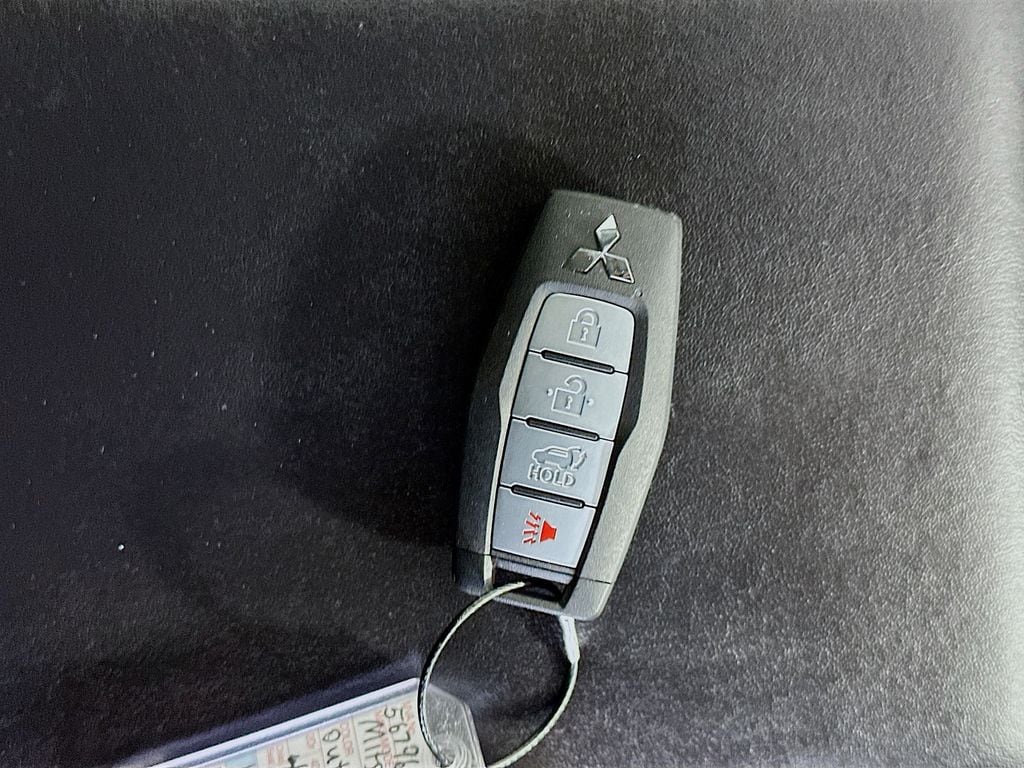 MitsubishiOutlander34