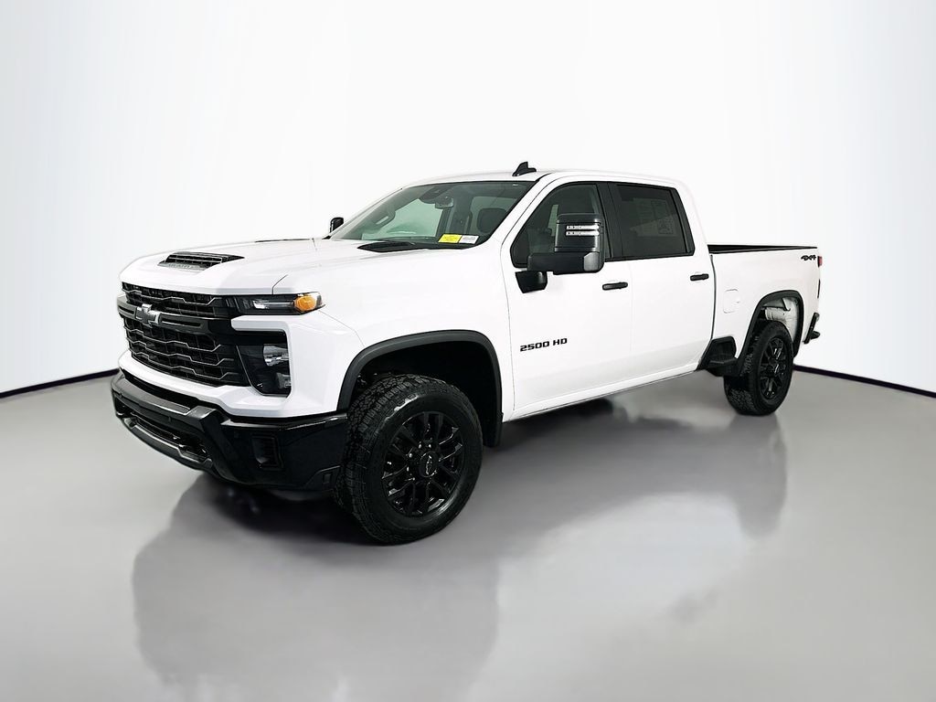 Used 2025 Chevrolet Silverado 2500HD Custom Truck Crew Cab