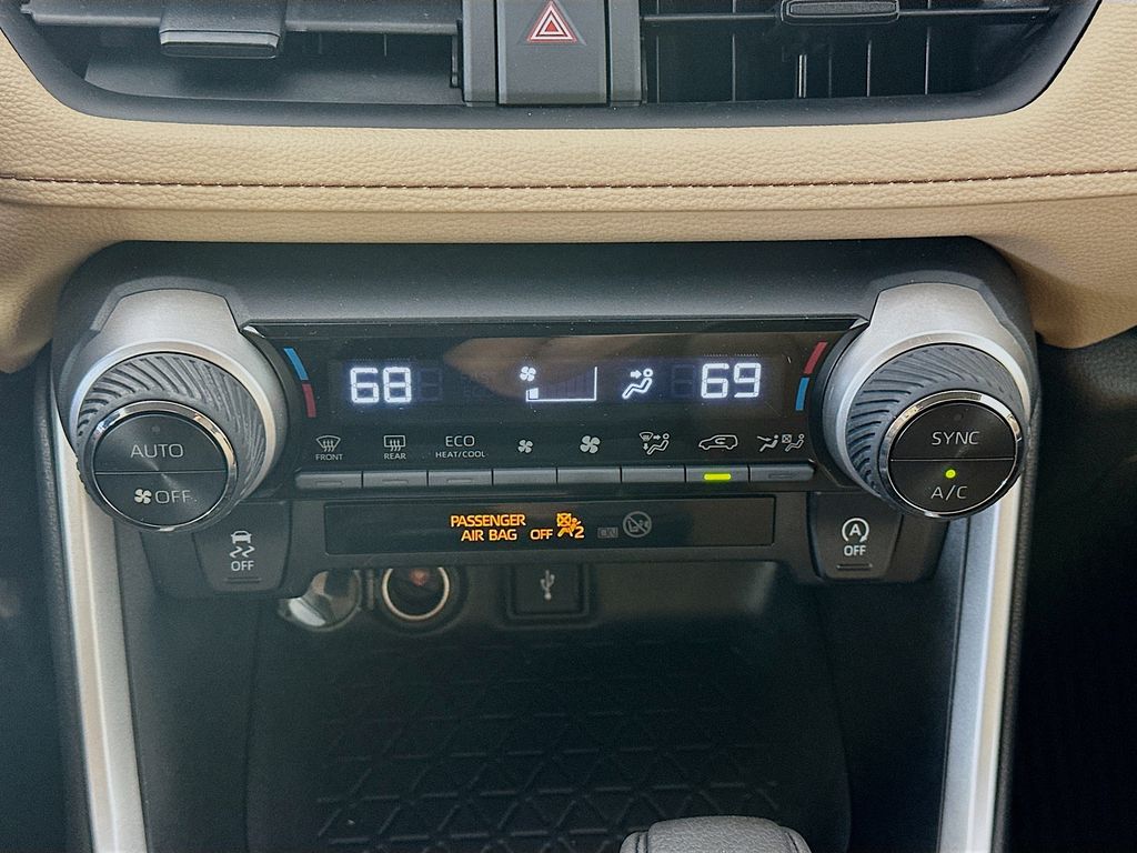 ToyotaRAV417