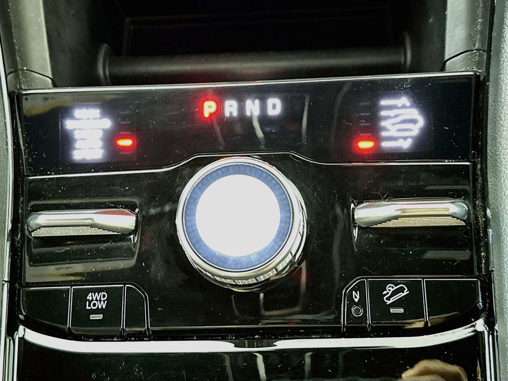 JeepGrand Cherokee16
