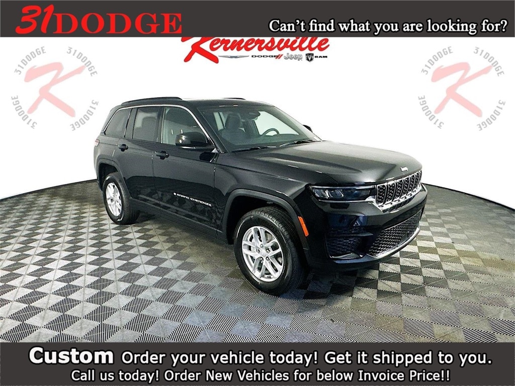 2025 Jeep Grand Cherokee Laredo's photo