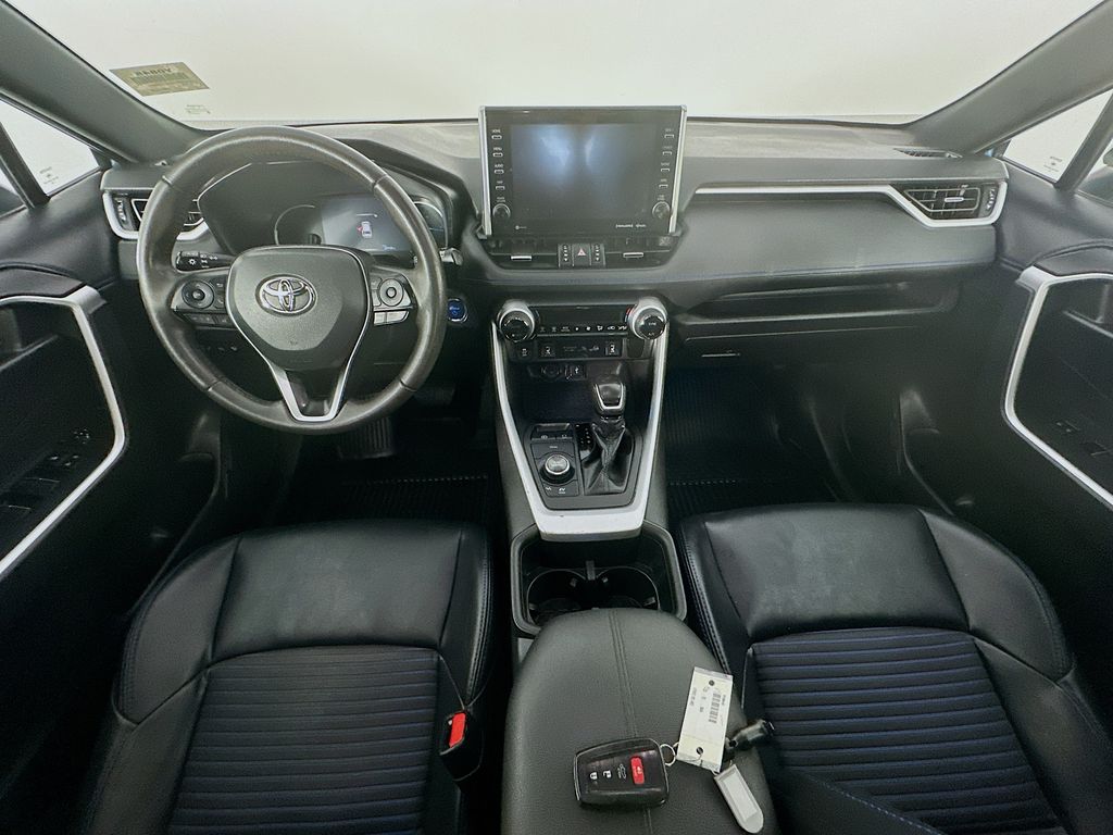 ToyotaRAV4 Hybrid10