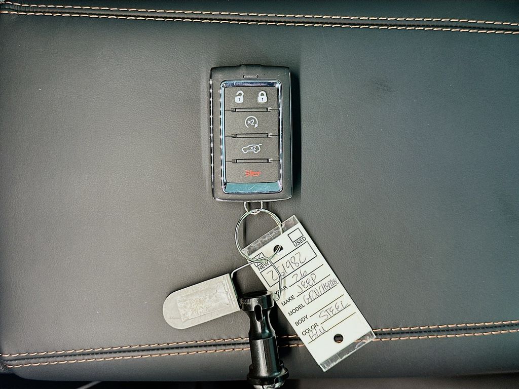 JeepGrand Cherokee20