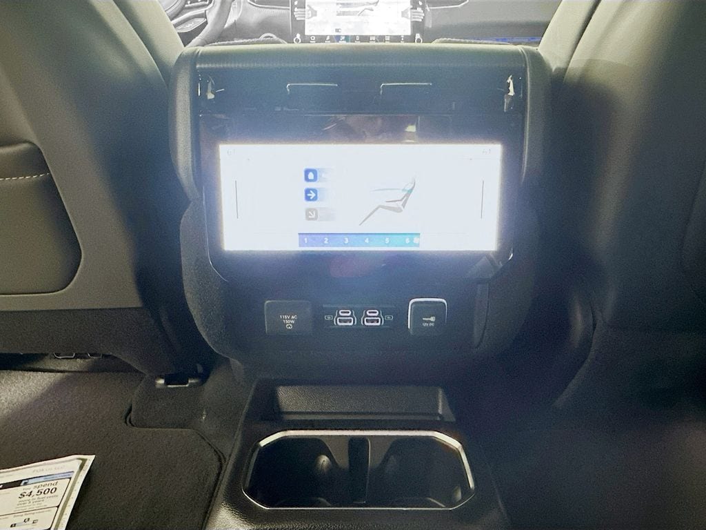 JeepGrand Wagoneer24