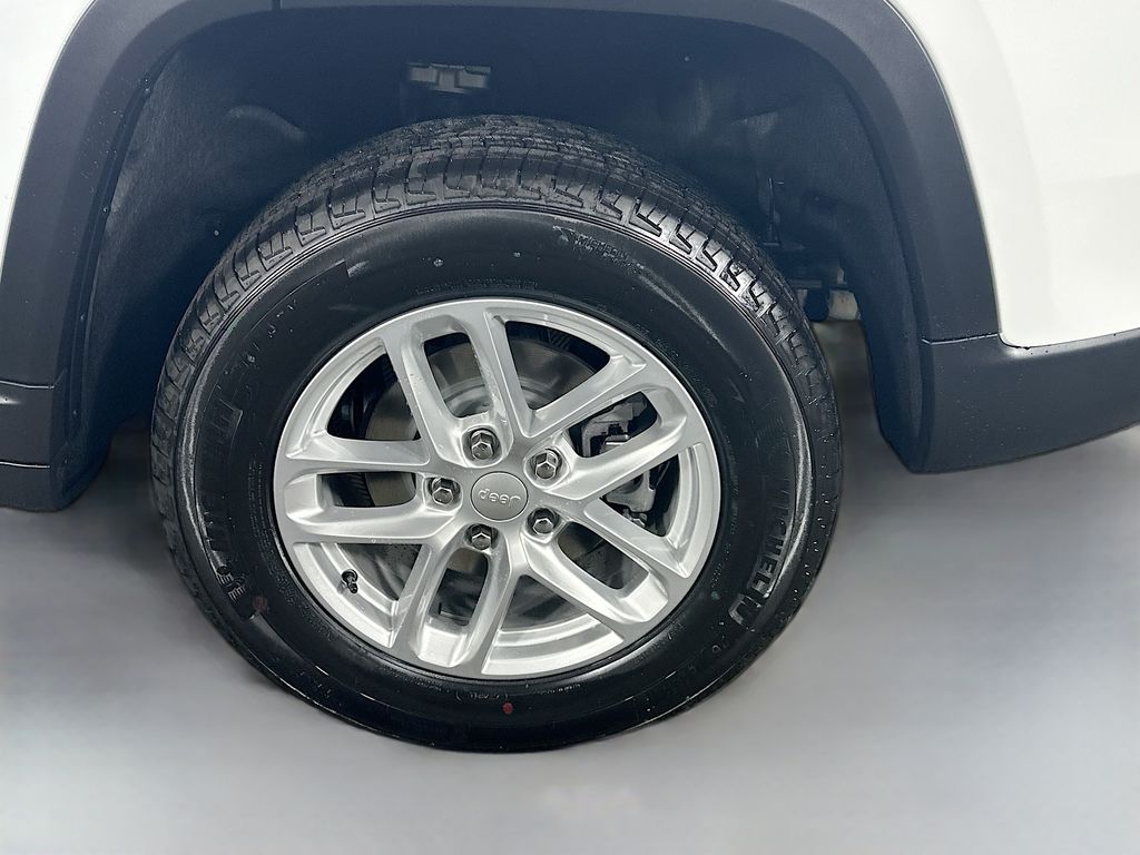 JeepGrand Cherokee17