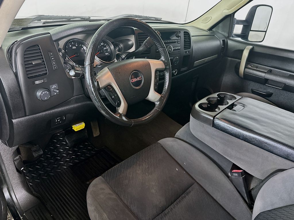 GMCSierra 2500HD28