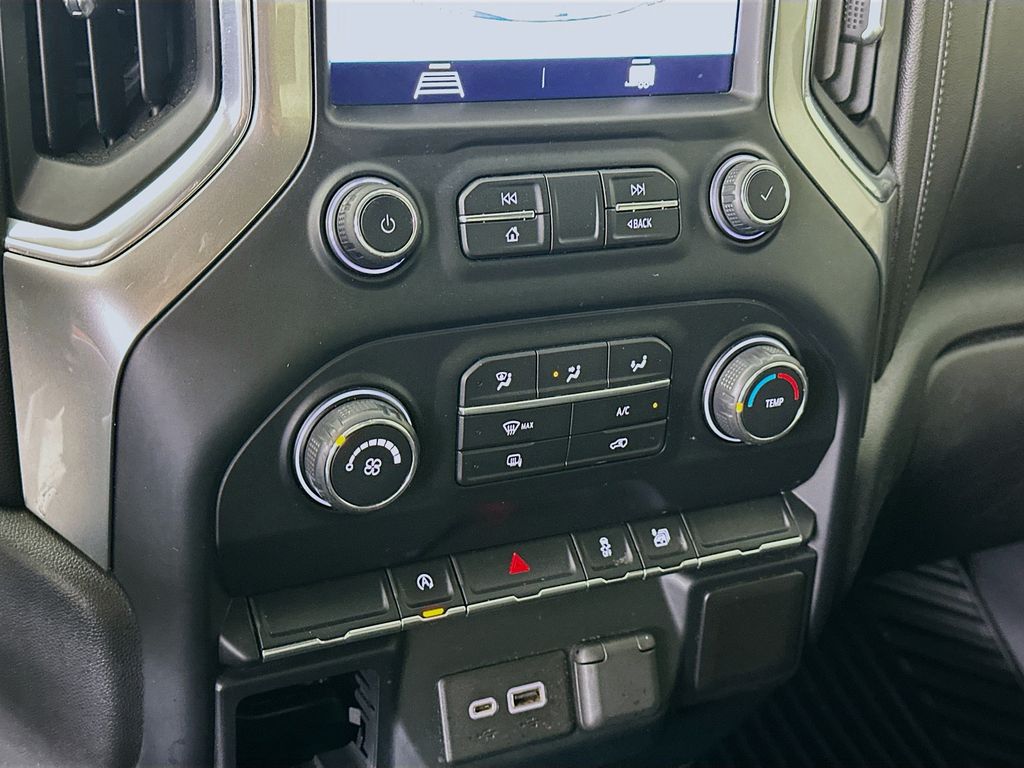 ChevroletSilverado 150018