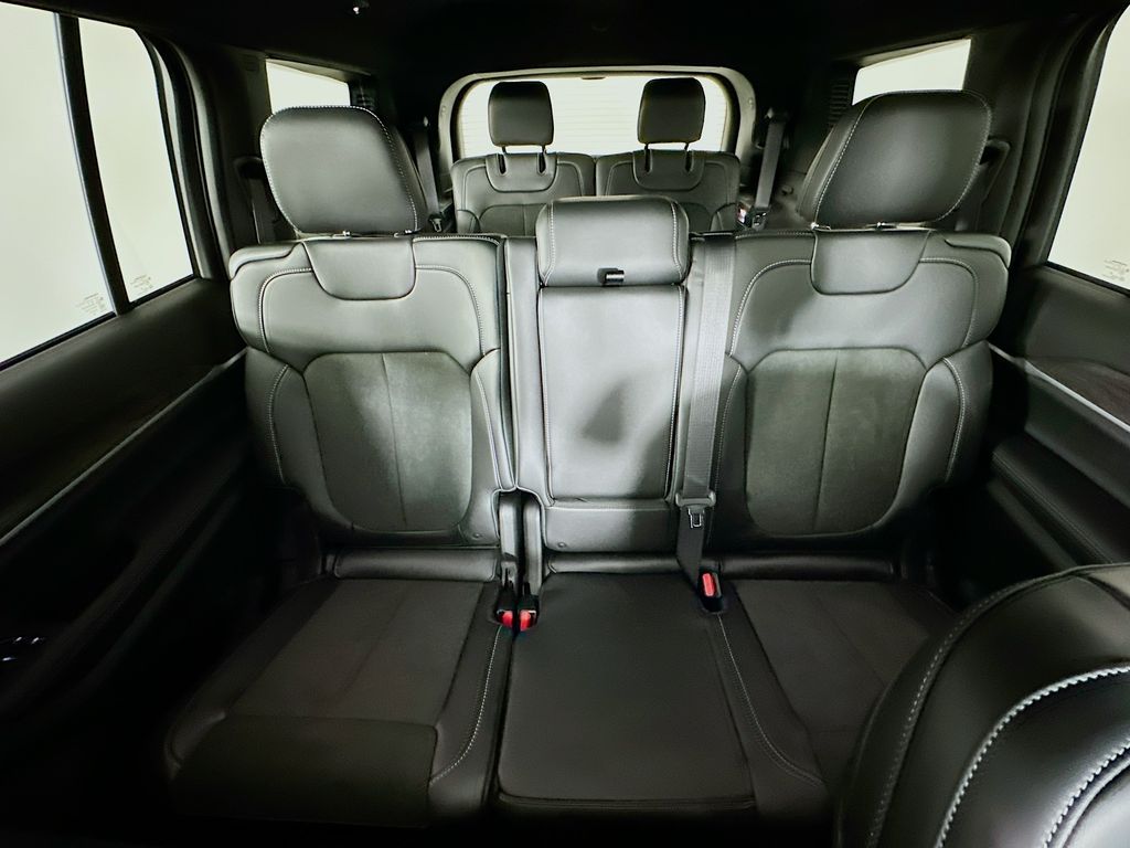 JeepGrand Cherokee L10