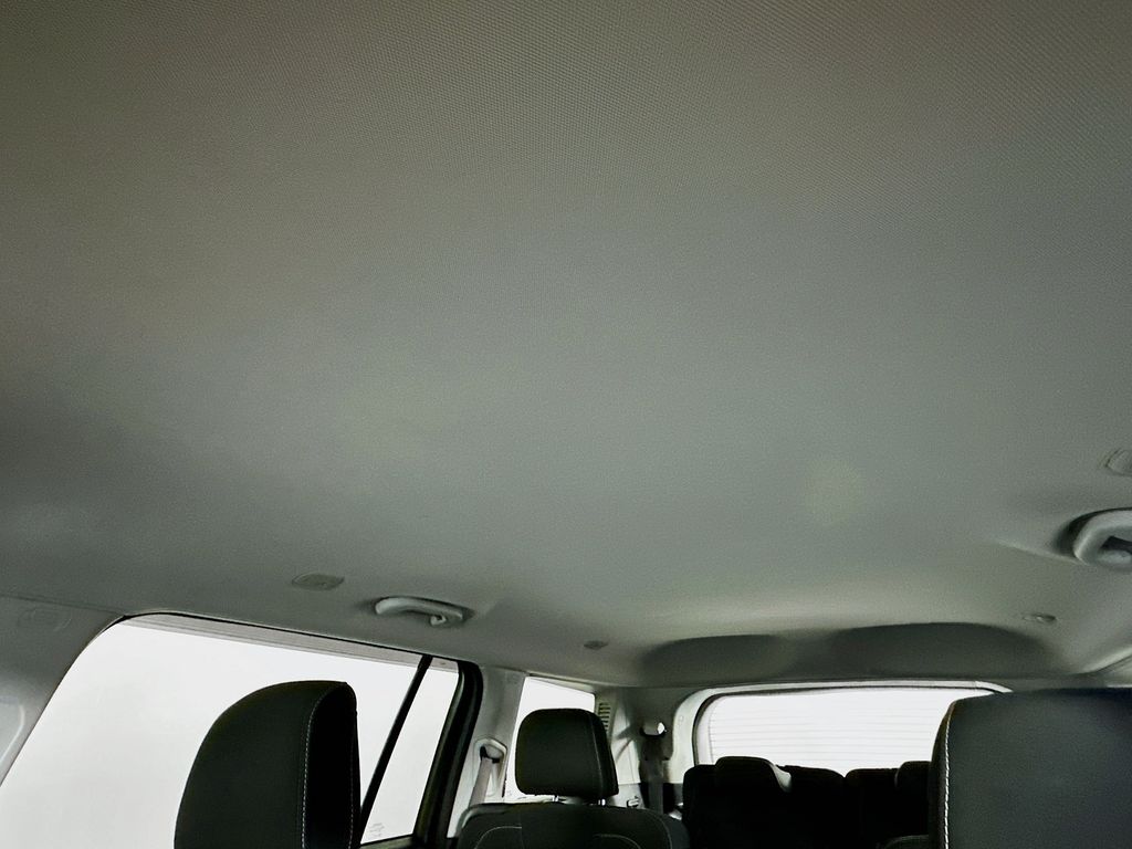 JeepGrand Cherokee L21