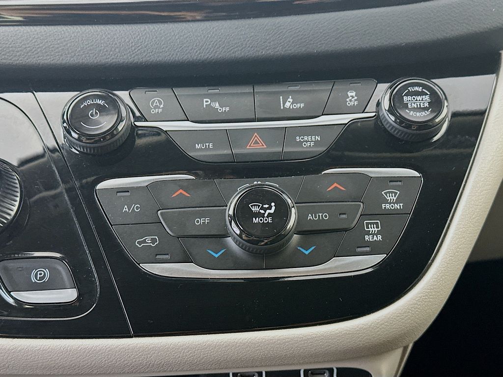 ChryslerPacifica18
