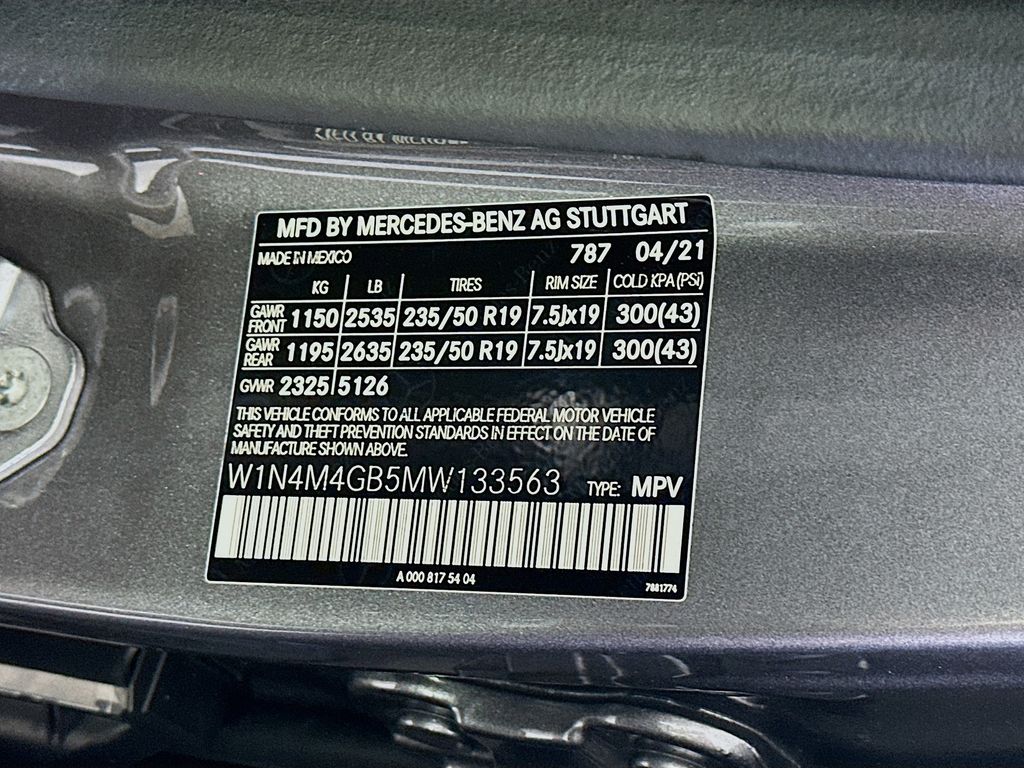 Mercedes-BenzGLB35