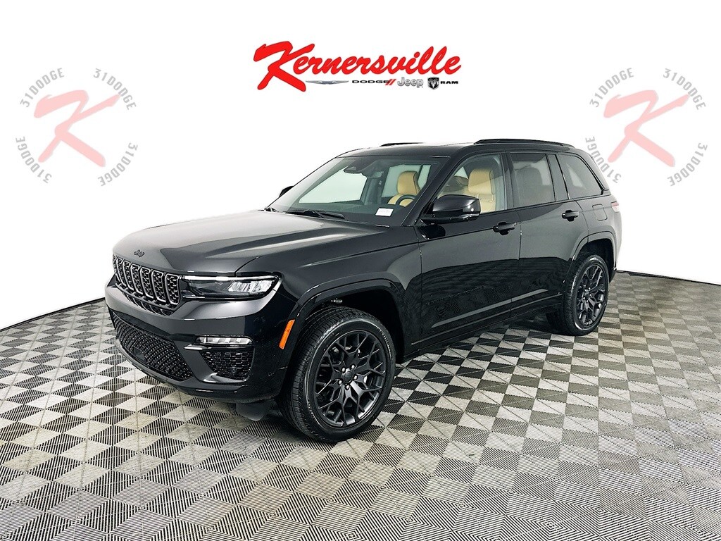 2025 Jeep Grand Cherokee Summit photo 3