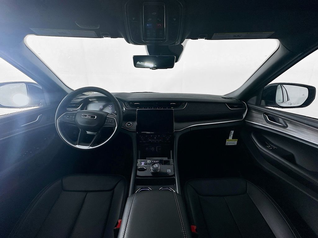 JeepGrand Cherokee L9