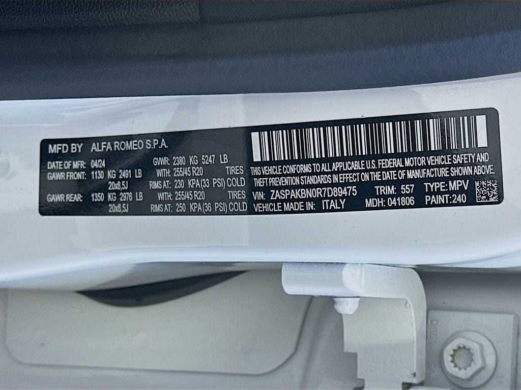 Alfa RomeoStelvio36