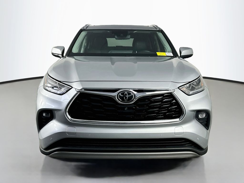 Used 2022 Toyota Highlander Platinum SUV