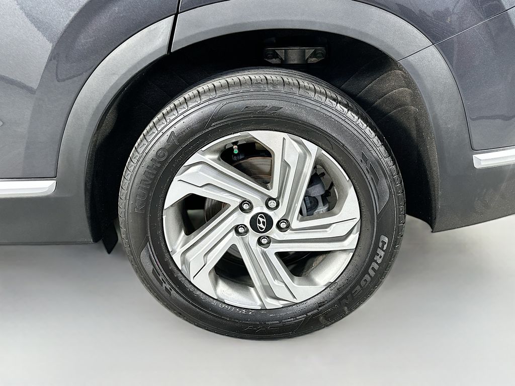 HyundaiSanta Fe33
