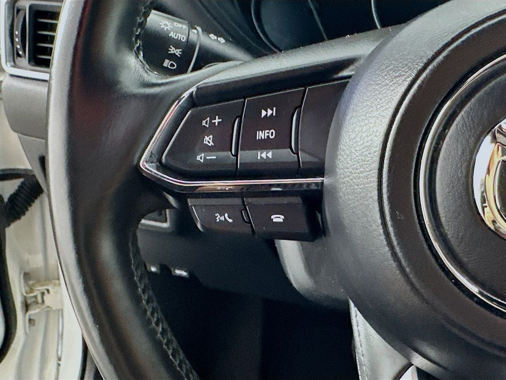 MazdaCX-523