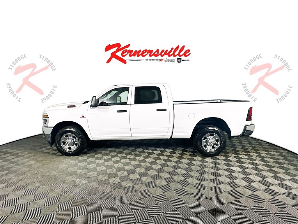 2026 Ram 3500 Tradesman photo 2