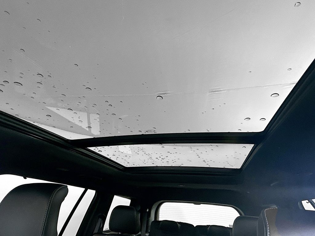 JeepGrand Cherokee L14