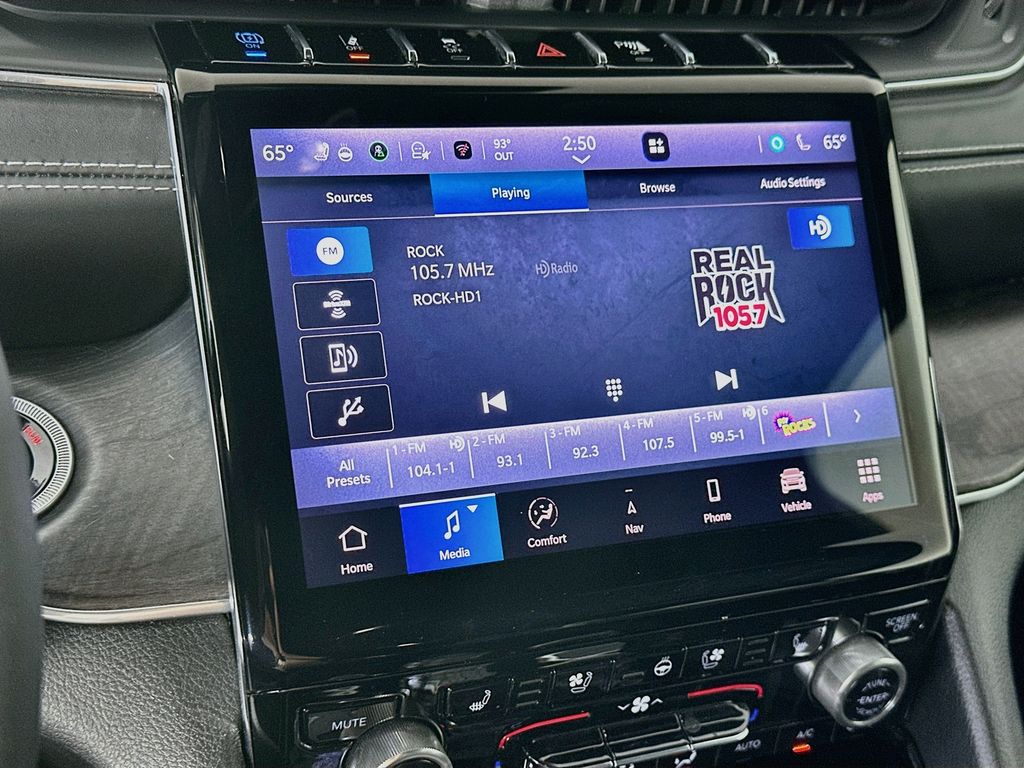 JeepGrand Cherokee17
