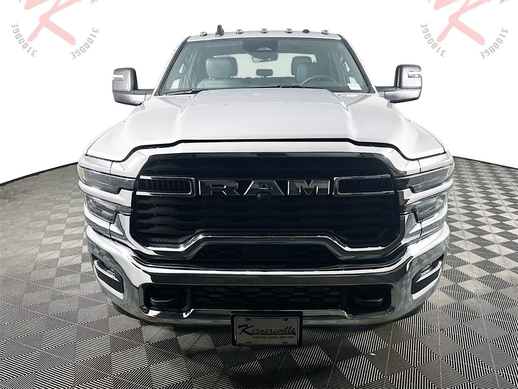 2025 Ram 3500 Tradesman photo 2