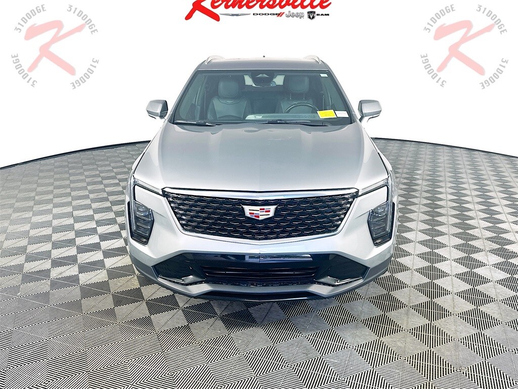 2024 Cadillac XT4 Premium Luxury photo 2