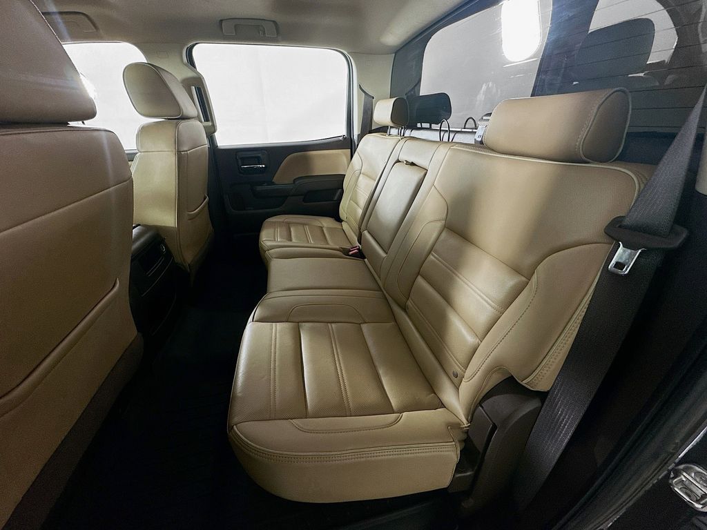 GMCSierra 2500HD14